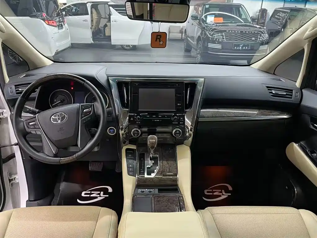 Toyota Vellfire 2019 Hybrid 2.5L HV Premium Edition фото 7