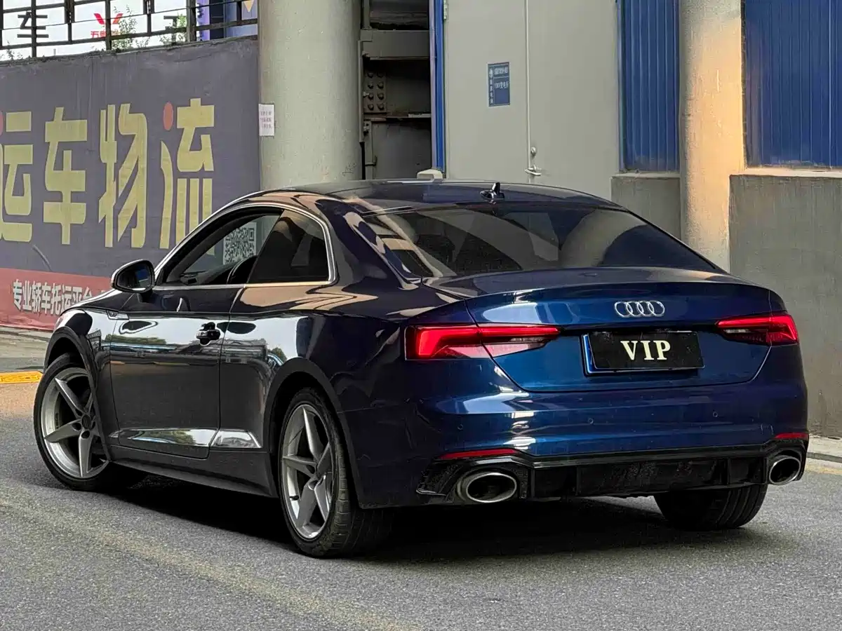 Фото 6 - Audi A5 (Import)