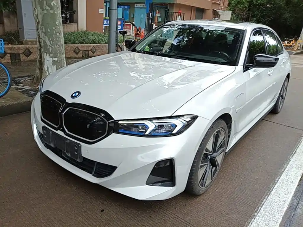 BMW i3 2024