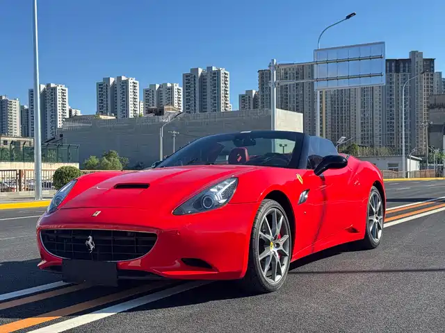  Ferrari California T 2012 4.3L Standard