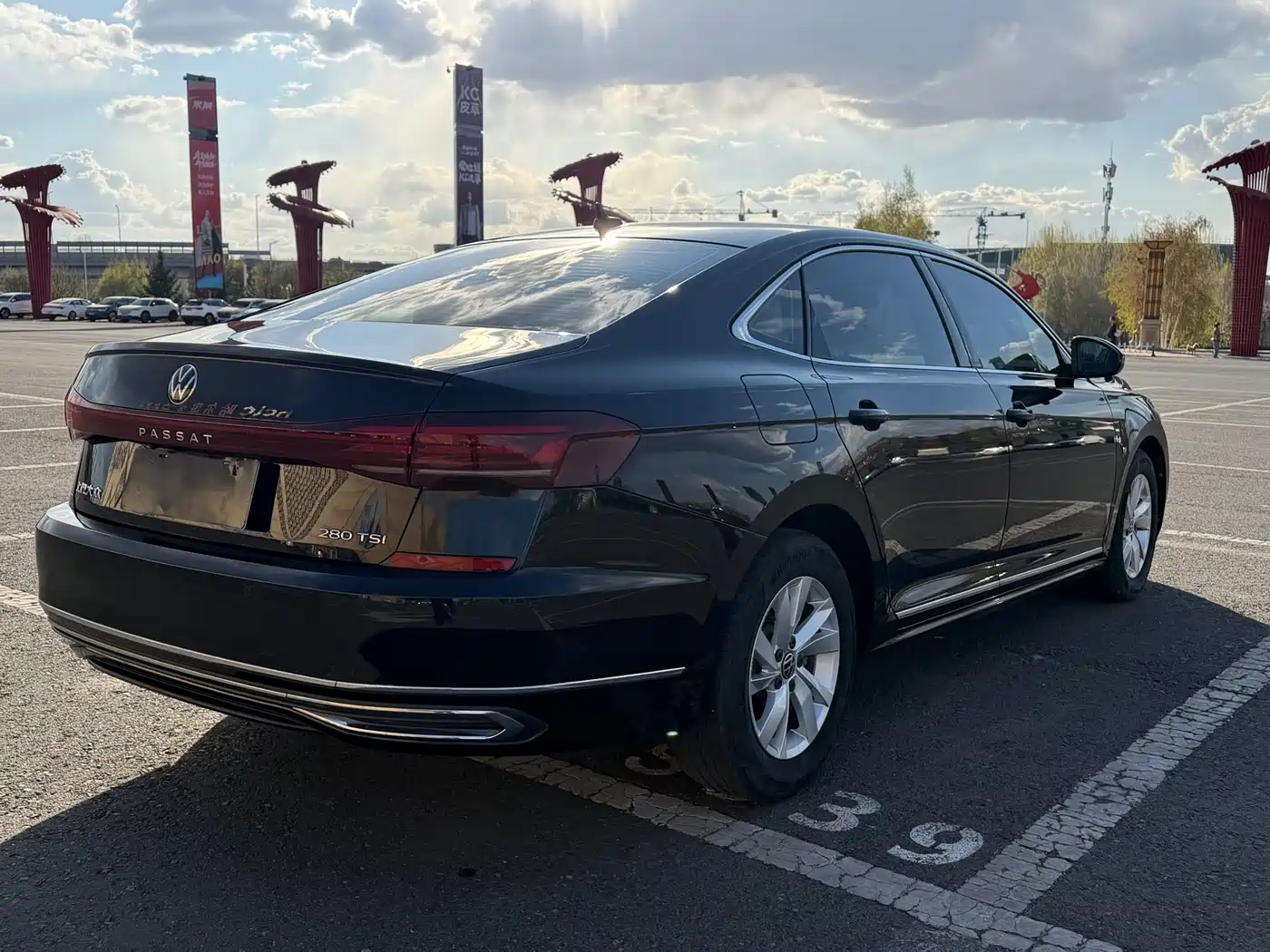 Volkswagen Passat 2022 280TSI Elite Edition фото 4