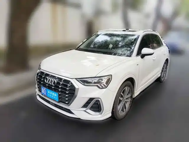 Audi Q3 2022 35 TFSI Progressive Dynamic — фото 1