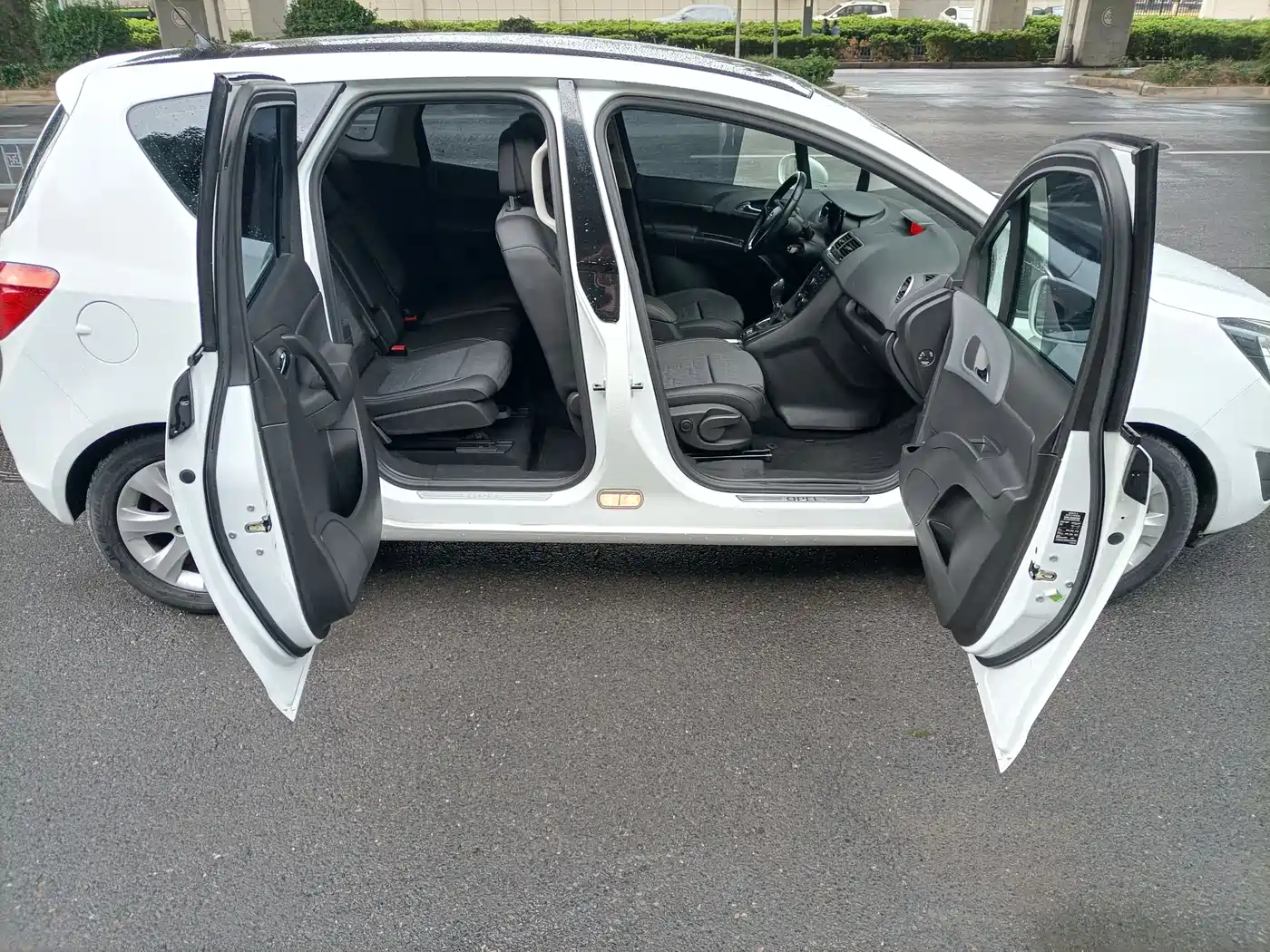 Opel Mairaina 2014 2013 1.4T Luxury
