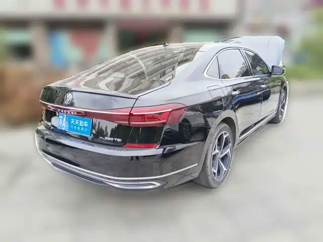 Volkswagen Passat 2023 330TSI Starlight Elite Edition — фото 2