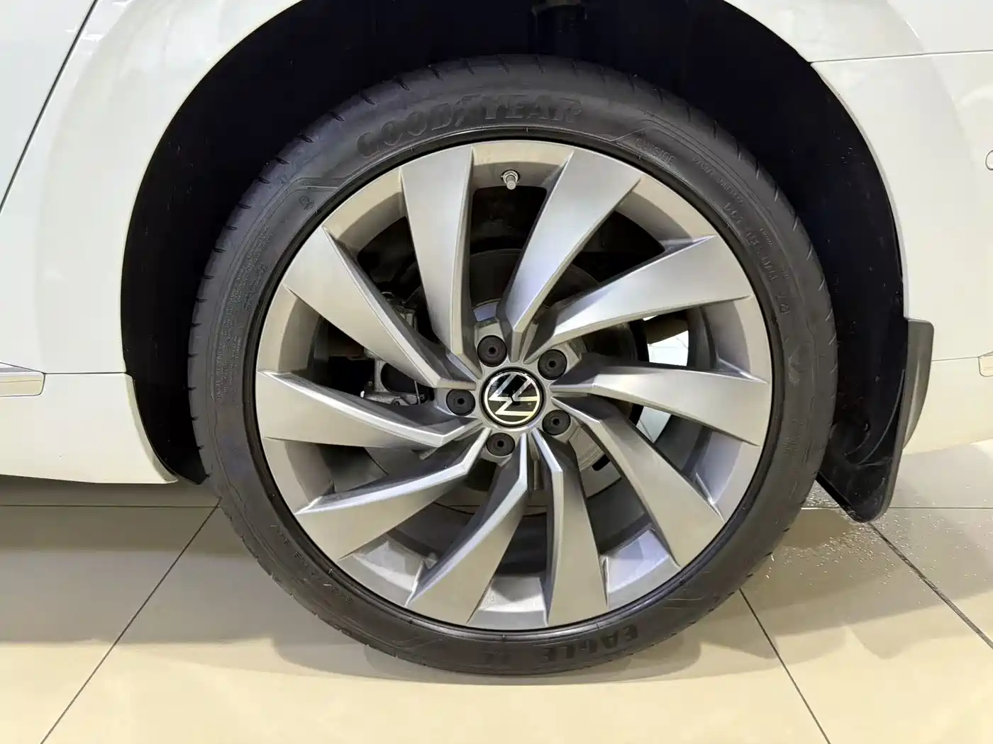 Volkswagen FAW-Volkswagen CC 2021 380TSI Eye-catching Edition фото 8