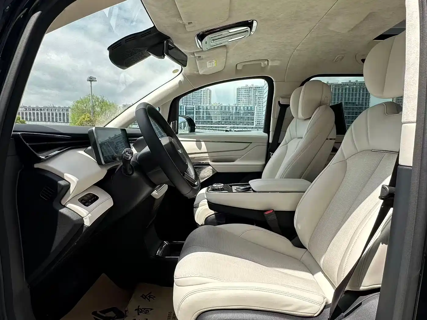 GEELY GALAXY WING TRUE L380