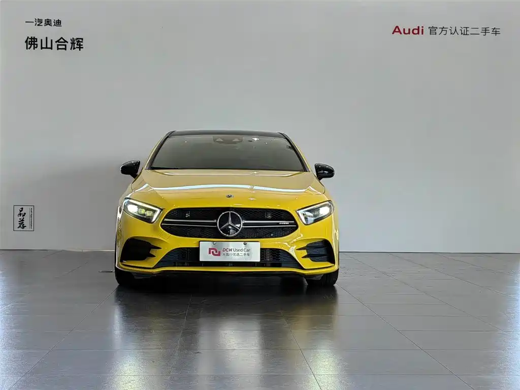 Mercedes-Benz A-Class AMG (Import) 2020 AMG A 35 4MATIC фото 2