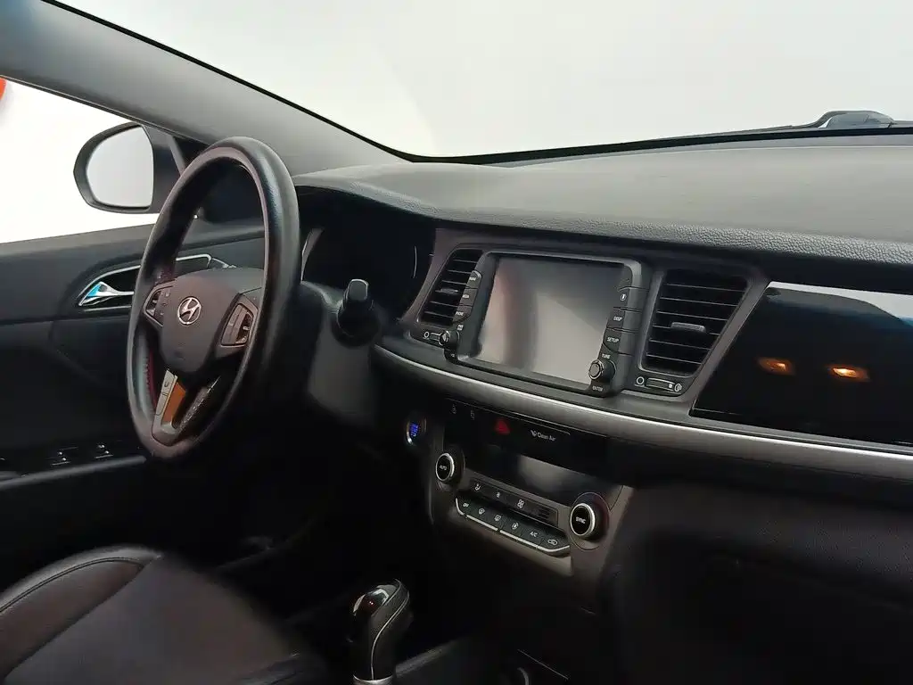 Photo 22 - Hyundai Mistra