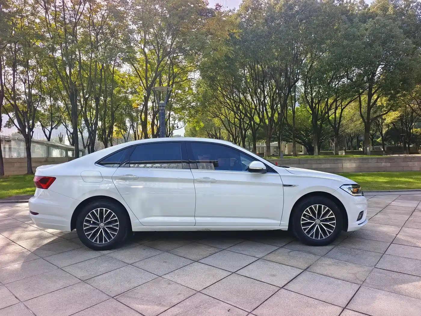 Volkswagen Sagitar 2019 200TSI Manual Comfort Edition China VI фото 10