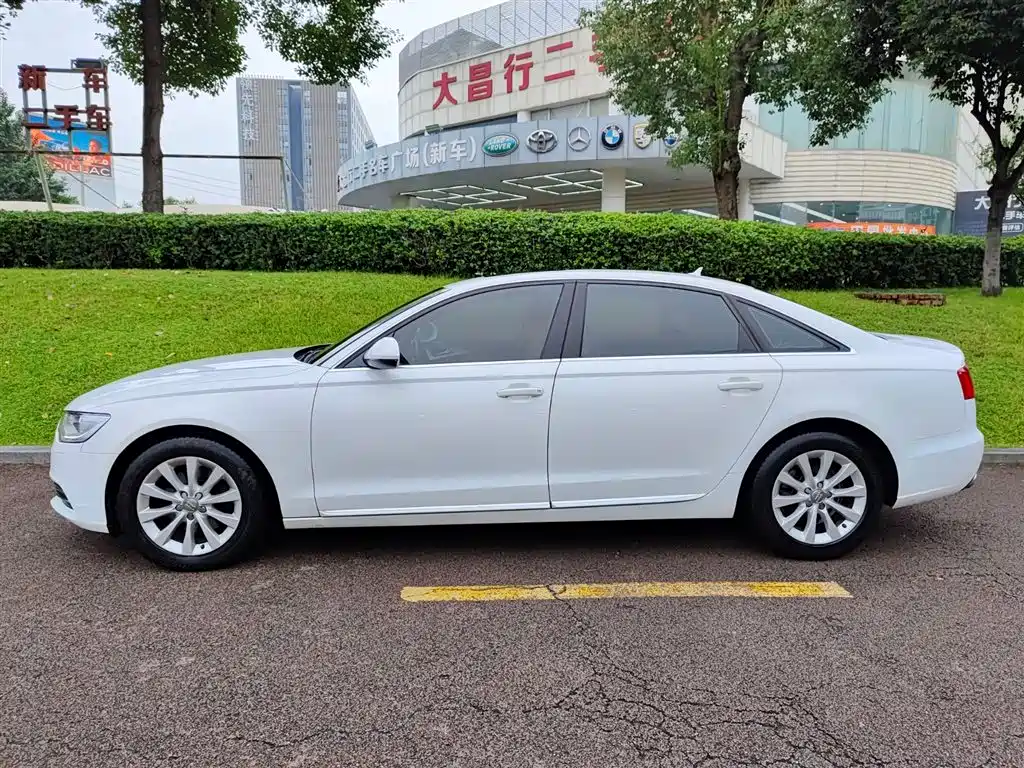 Audi A6L 2014 30 FSI Technology фото 3