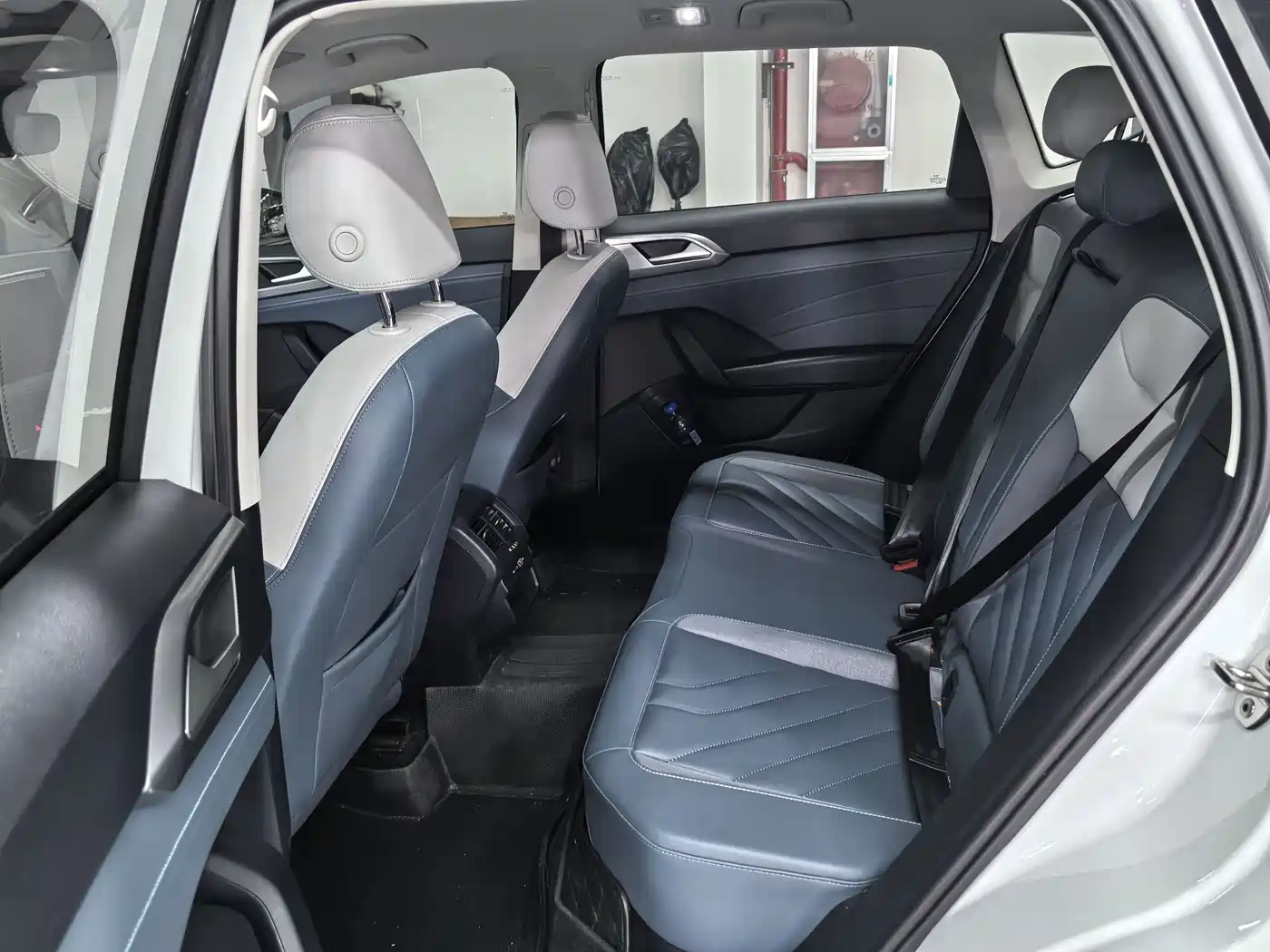Volkswagen Tharu 2024 300TSI 2WD Full Moon Edition фото 8