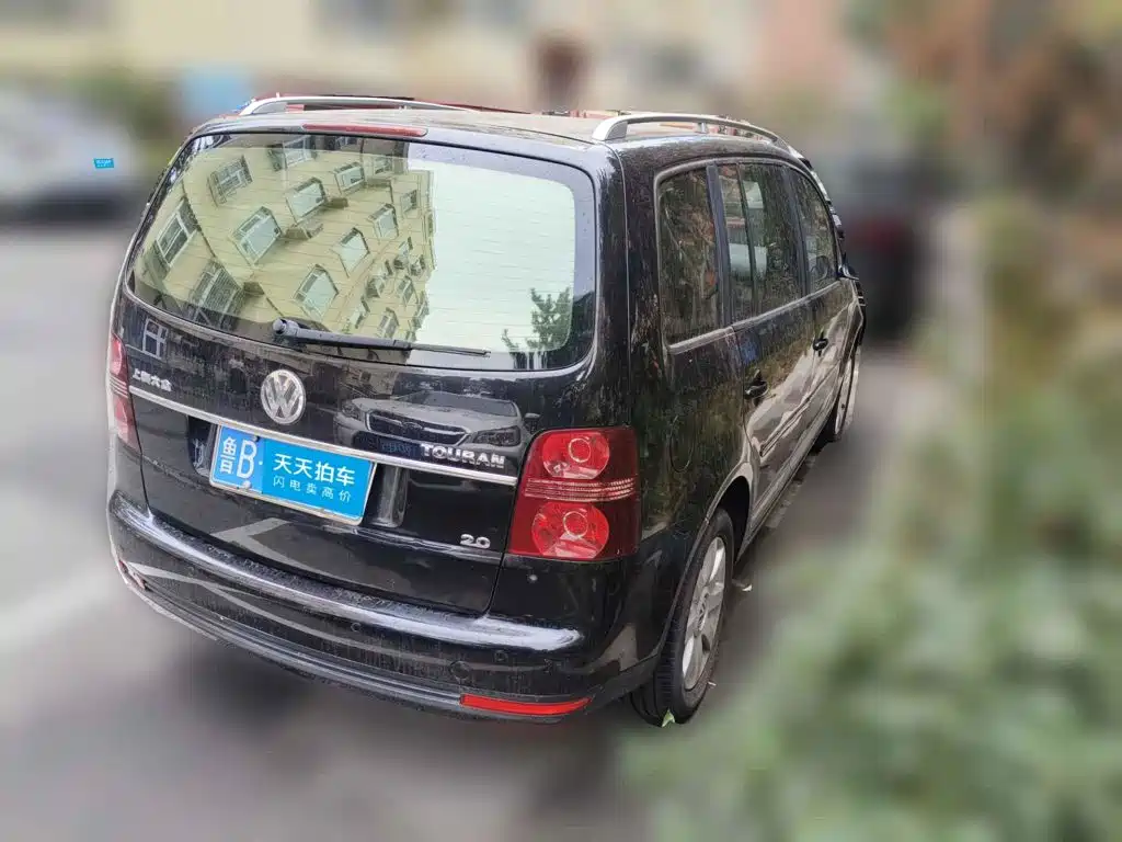 Фото 5 - Volkswagen Touran