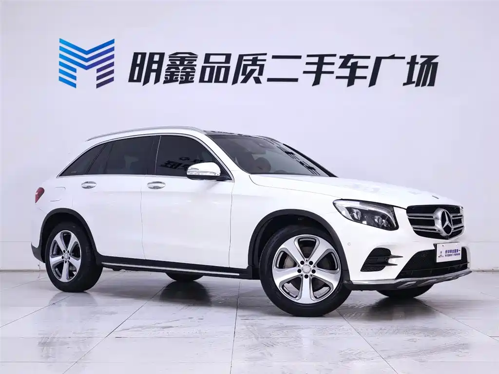 Mercedes-Benz GLC 2017 GLC 300 4MATIC Dynamic фото 5