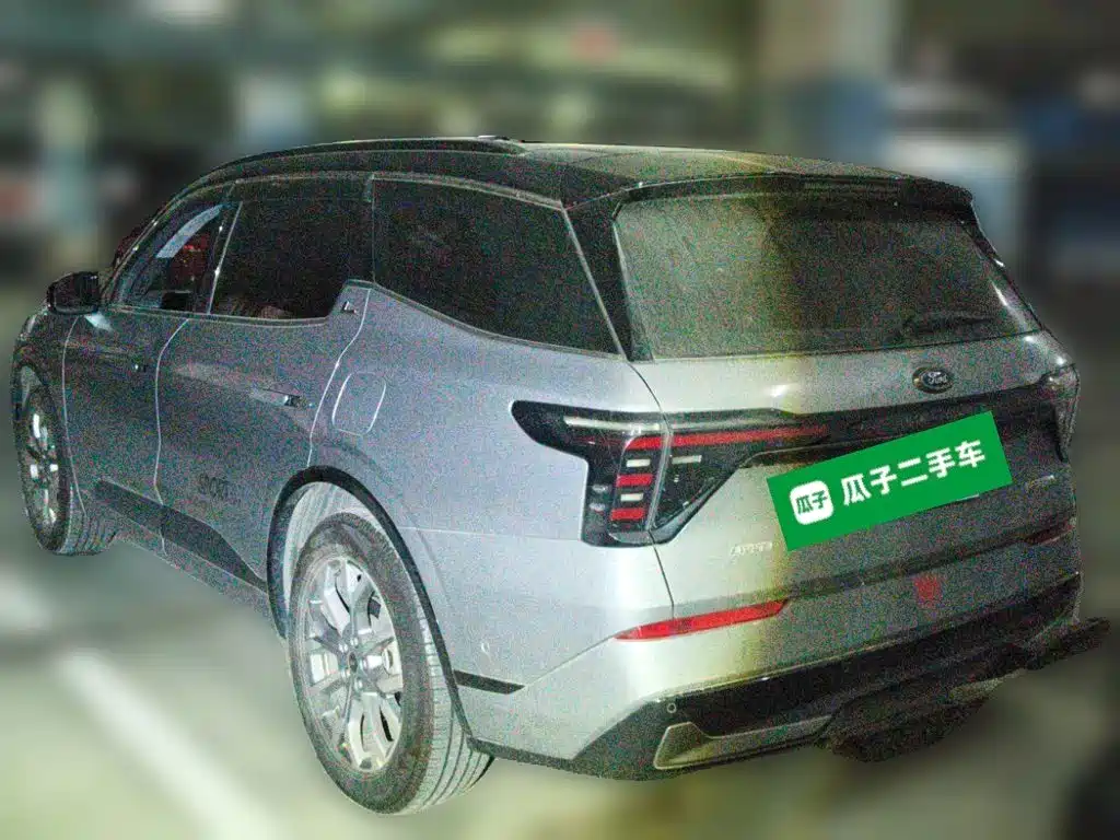 Фото 4 - Ford Edge