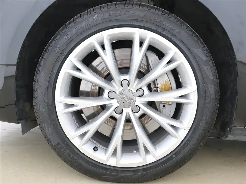 Audi A8 2013 A8L 55 TFSI quattro Luxury фото 10