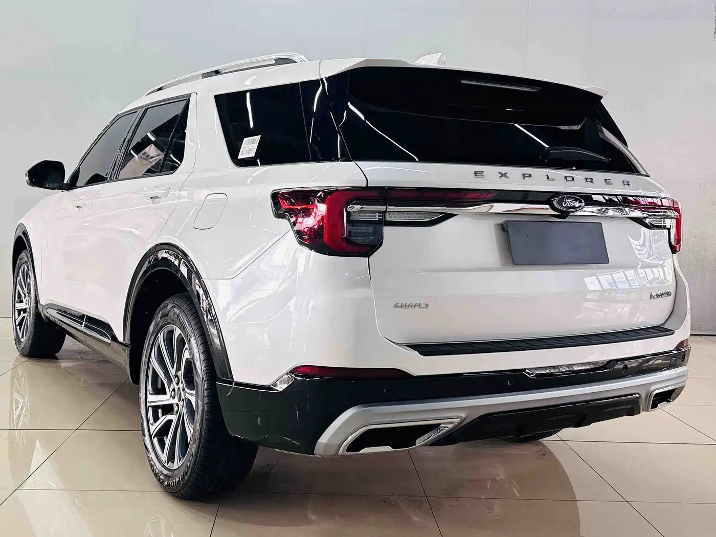 FORD EXPLORER