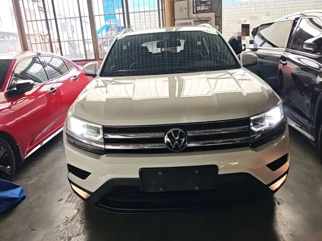 Volkswagen Tharu, миниатюра 3