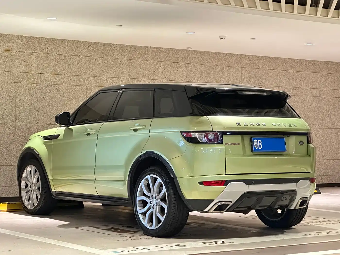 Land Rover Range Rover Evoque (Import) 2014 2014 2.0T 5-door Brilliance Sport