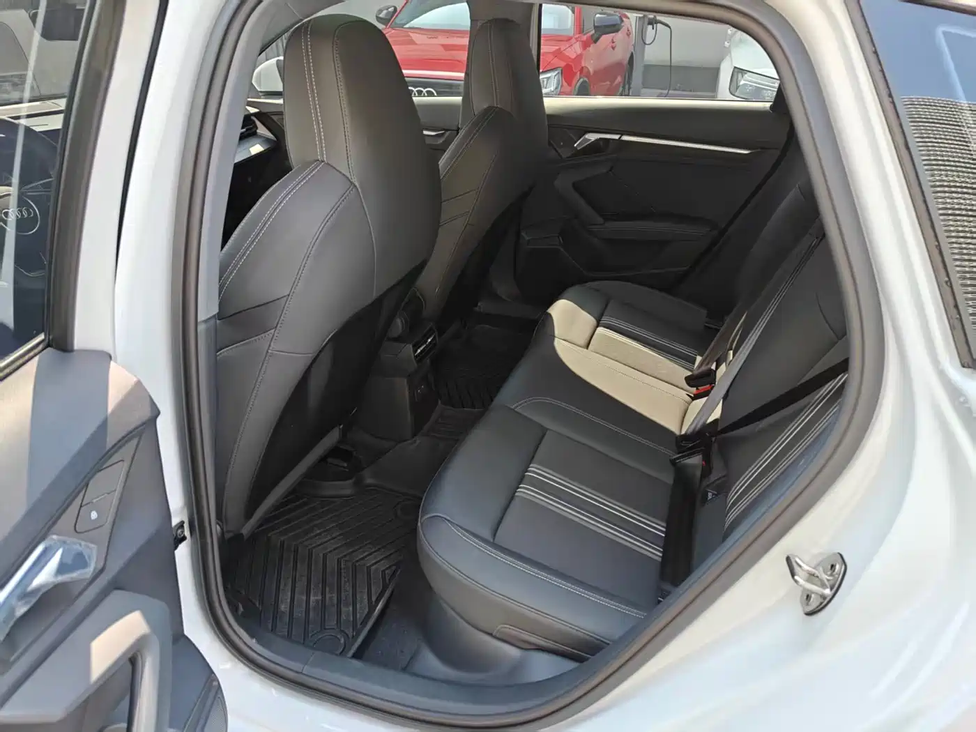 Audi A3 2024 Model Sportback 35 TFSI Fashion Sport фото 7