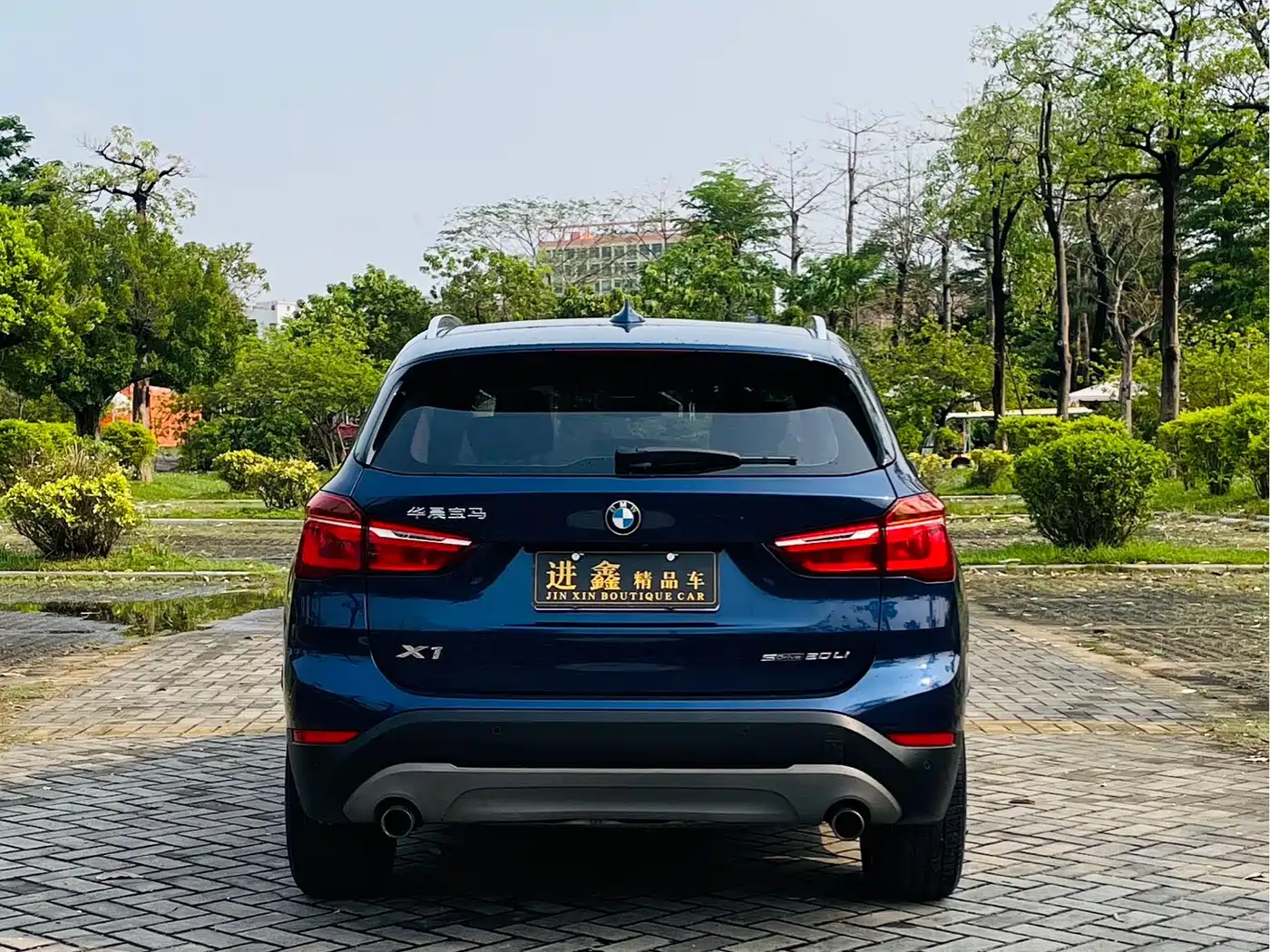 BMW X1