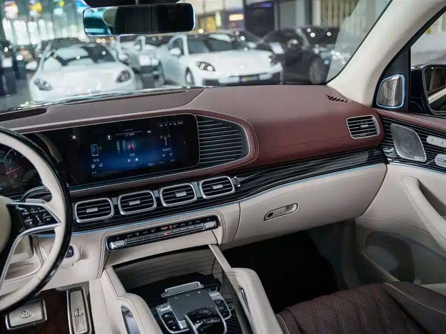 Mercedes-Benz Maybach GLS 2024 GLS 600 4MATIC Ritual Edition фото 18
