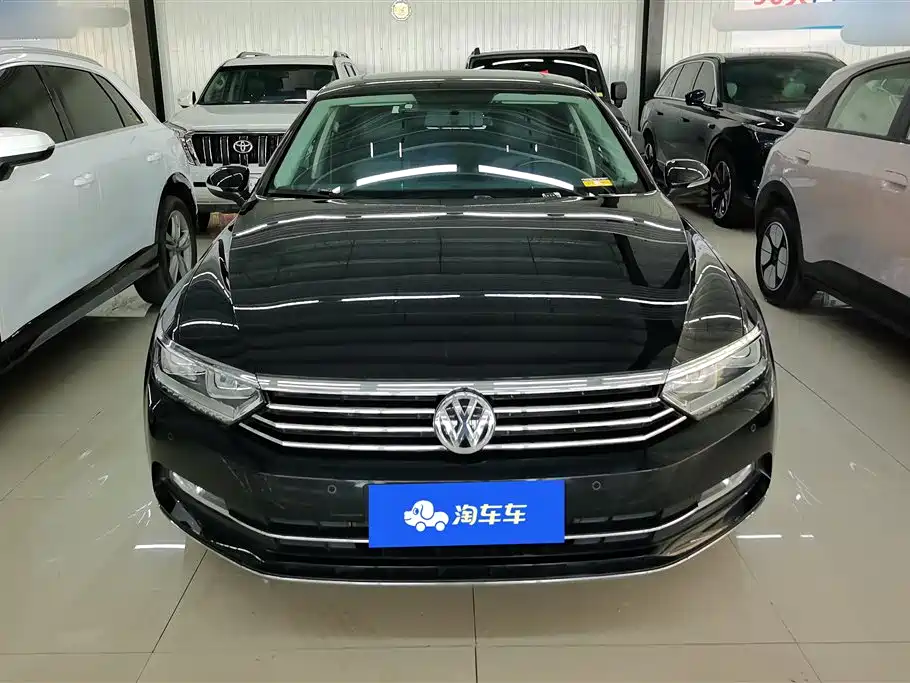 Volkswagen Magotan 2019 330TSI DSG Leading China V фото 2