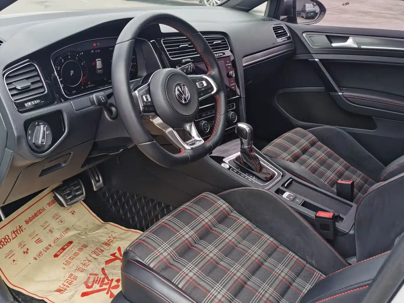 Volkswagen Golf GTI 2019 2.0TSI GTI (China V) фото 5