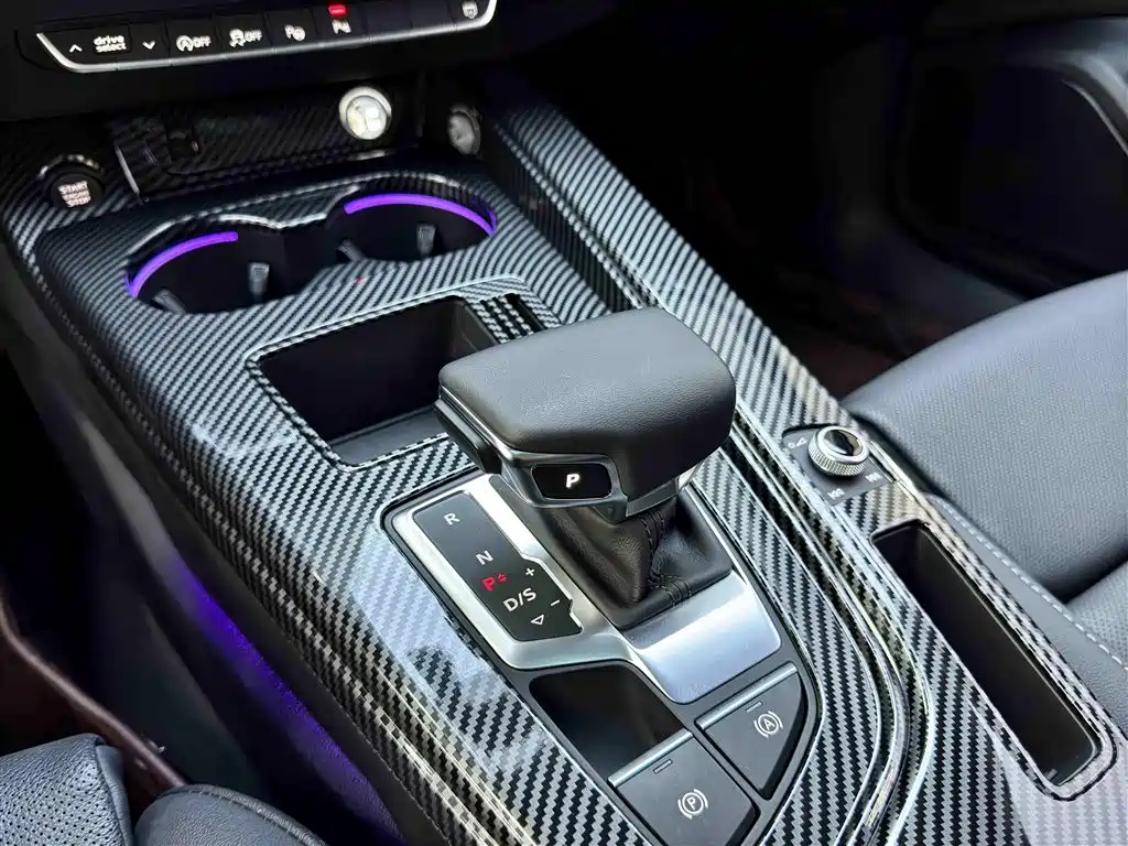 Audi A4L 2022 40 TFSI Luxury Dynamic фото 16