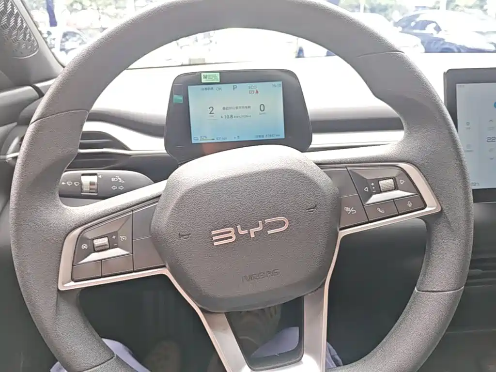 BYD e7 2025 2025 Model 520 Smart Edition