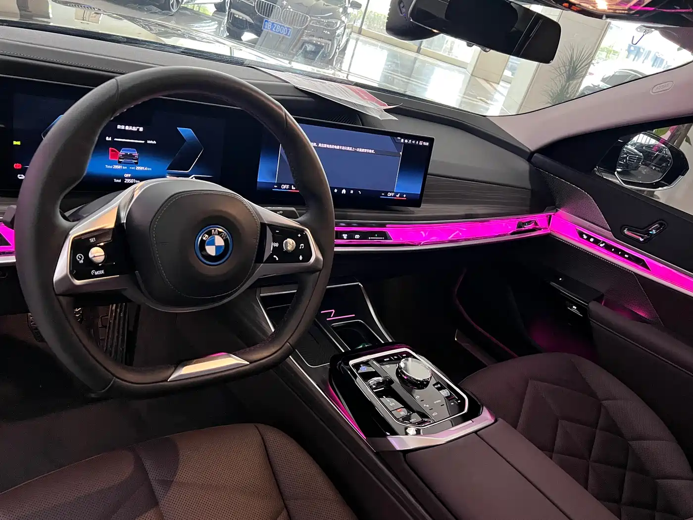 BMW I7