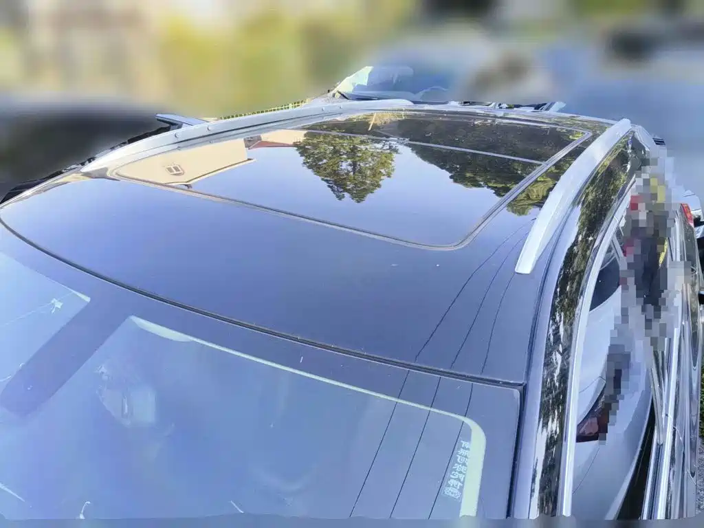 Photo 6 - Cadillac XT5
