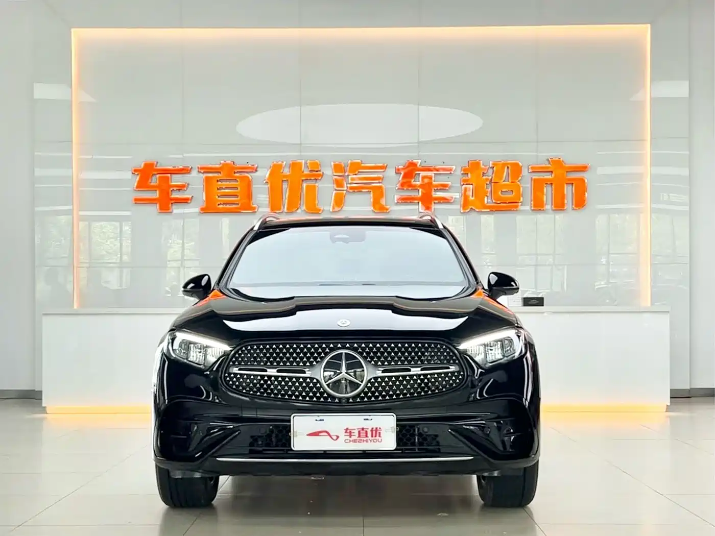 MERCEDES-BENZ GLC