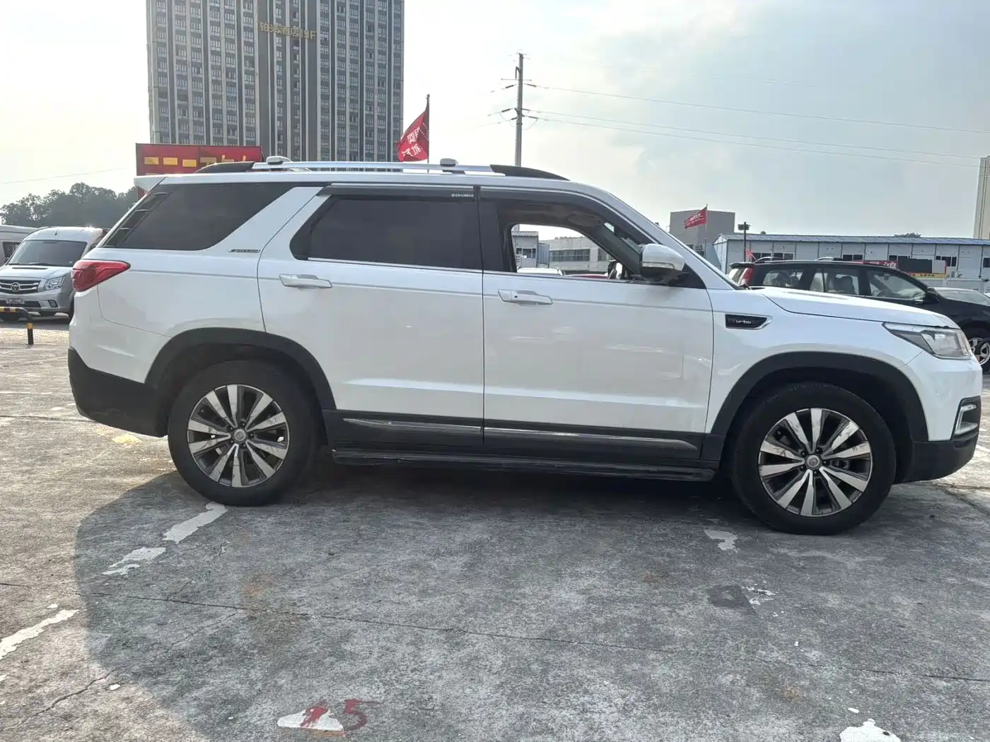 Changan CS95 2017 2017 2.0T FWD Zhitu Edition