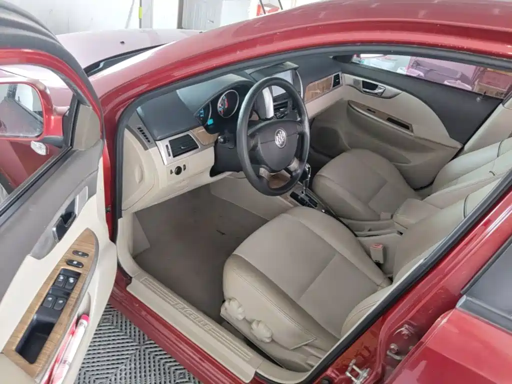 Фото 16 - Buick Excelle