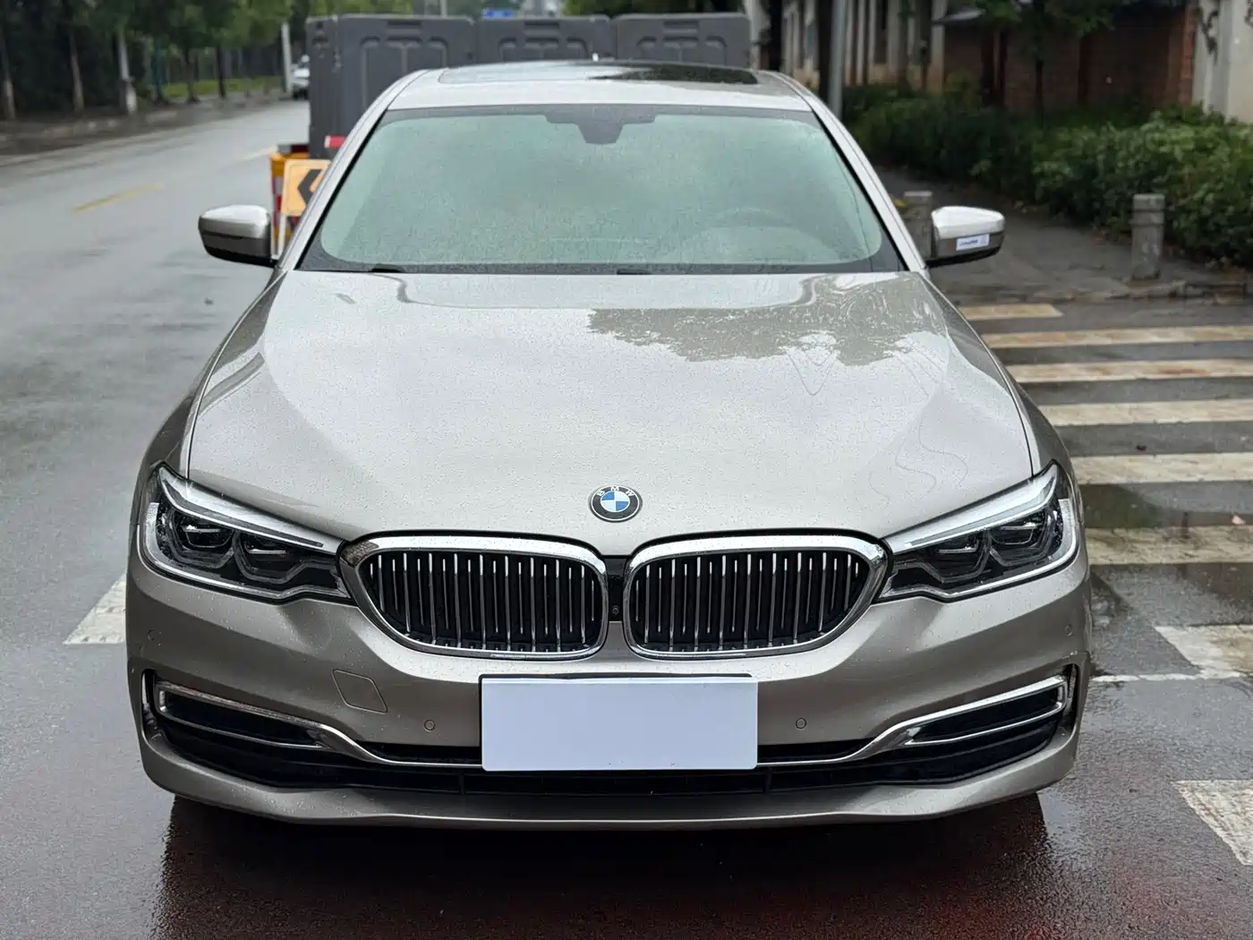 Фото 2 - BMW 5 Series