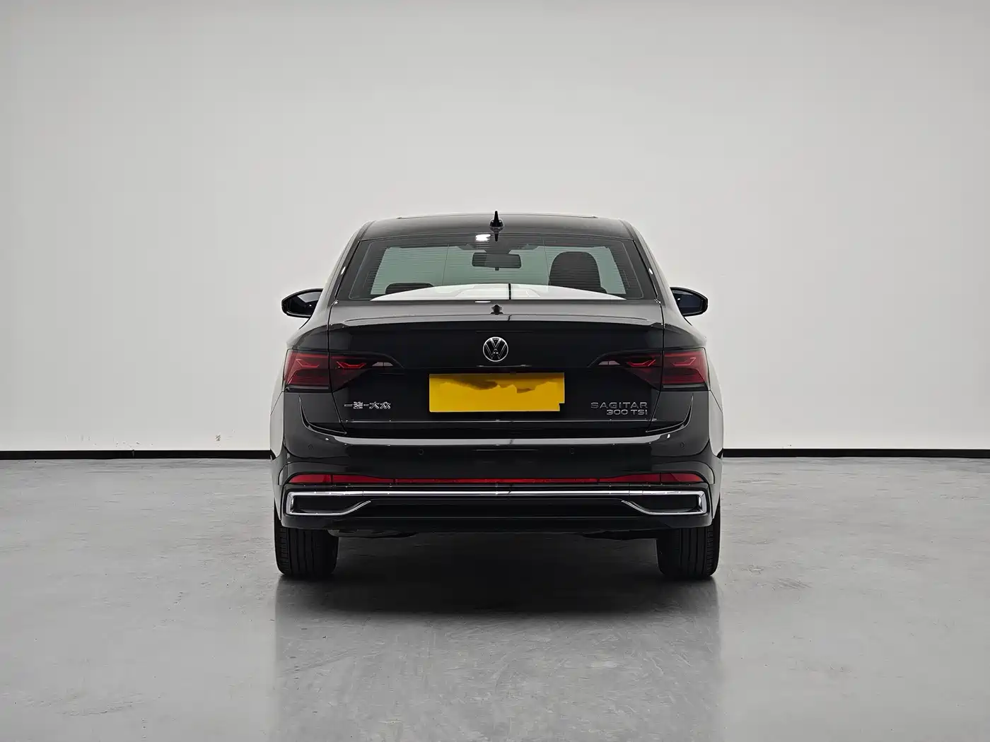 VOLKSWAGEN SAGITAR