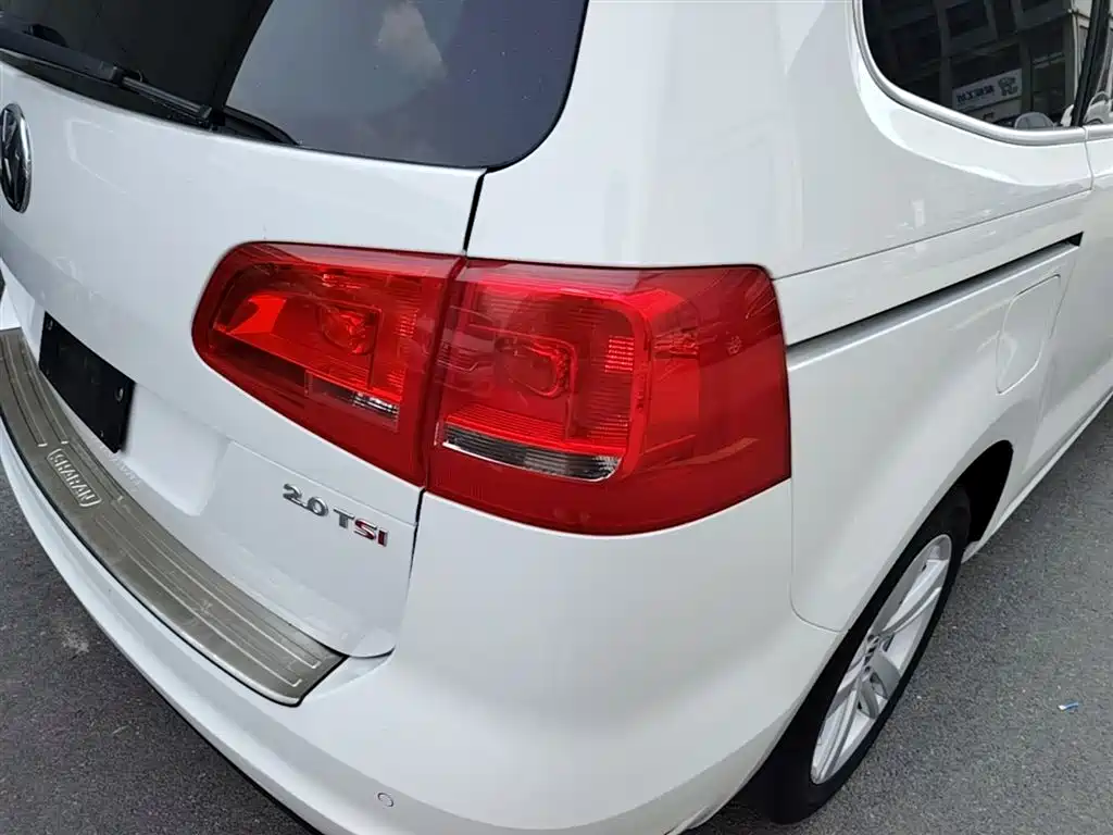 Volkswagen Sharan 2014 2.0TSI Comfort фото 8
