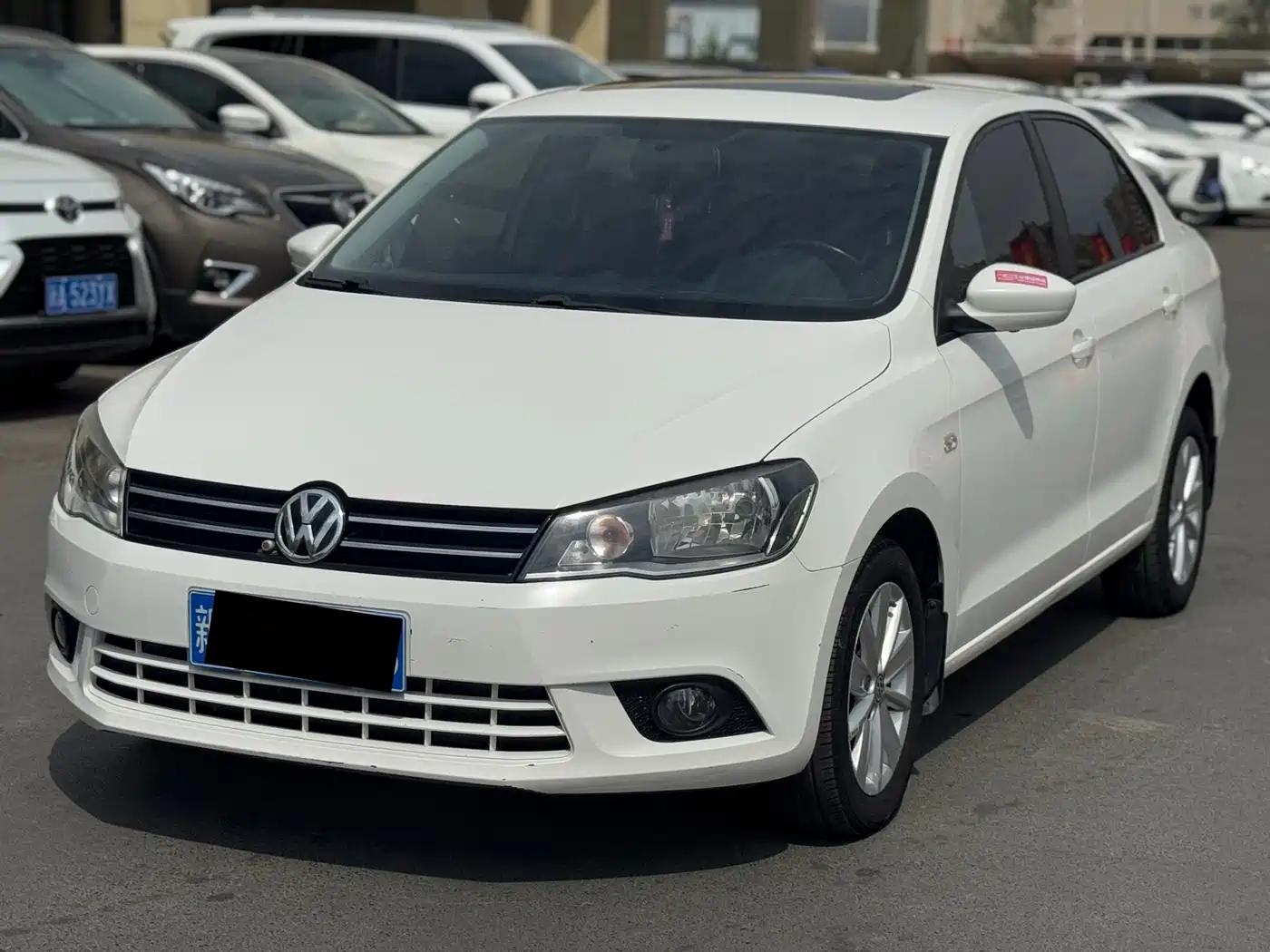 Фото 1 - Volkswagen Jetta