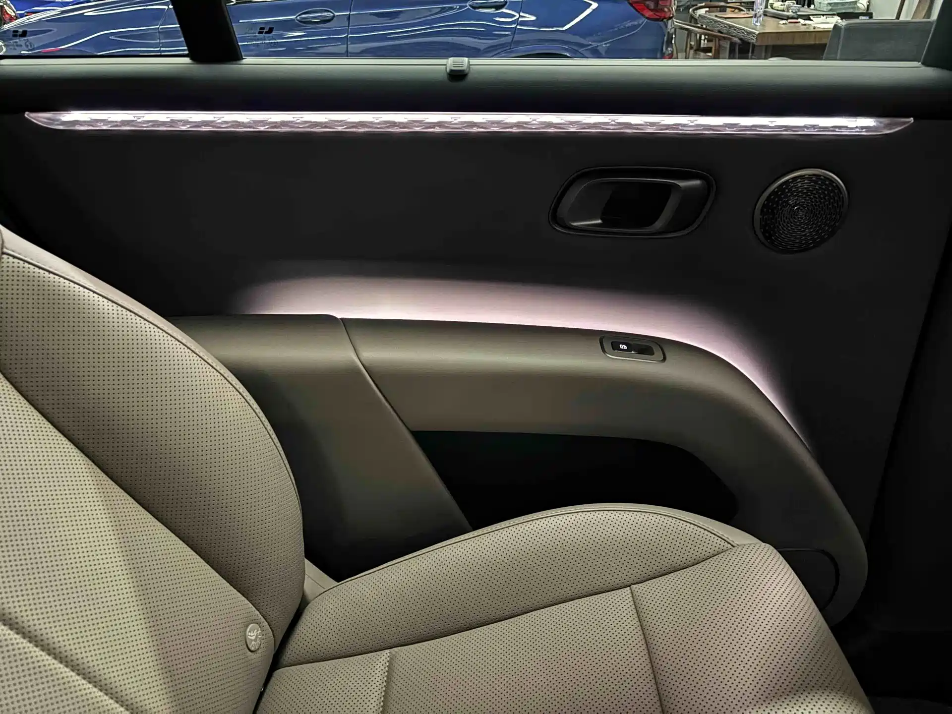 Фото 7 - Li Auto Li i8
