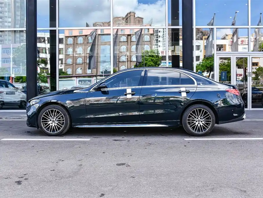 Mercedes-Benz C-Class 2024 Facelift III C 260 L Sport фото 3