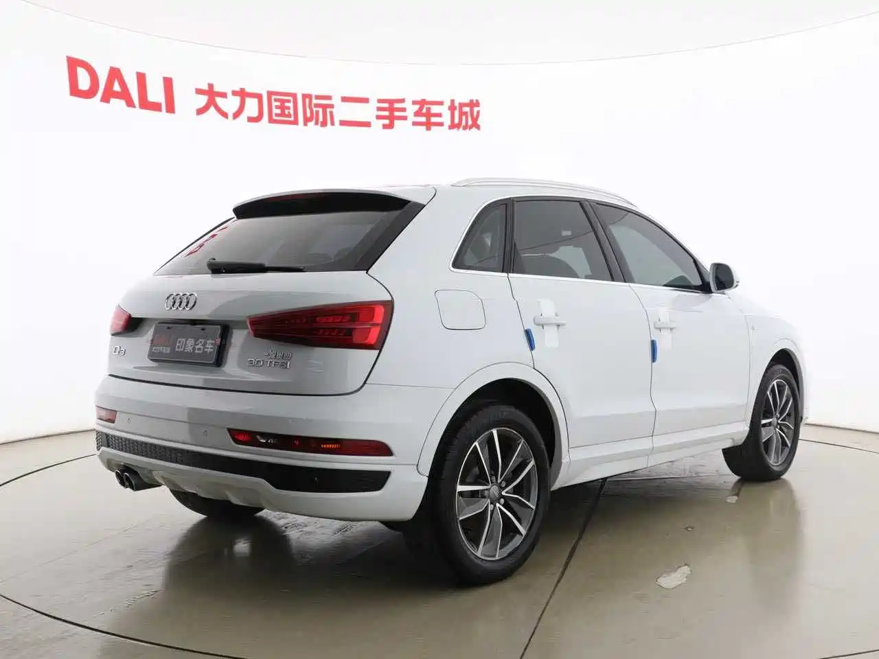 Audi Q3 2018 30 TFSI Fashion Collector's Edition фото 14
