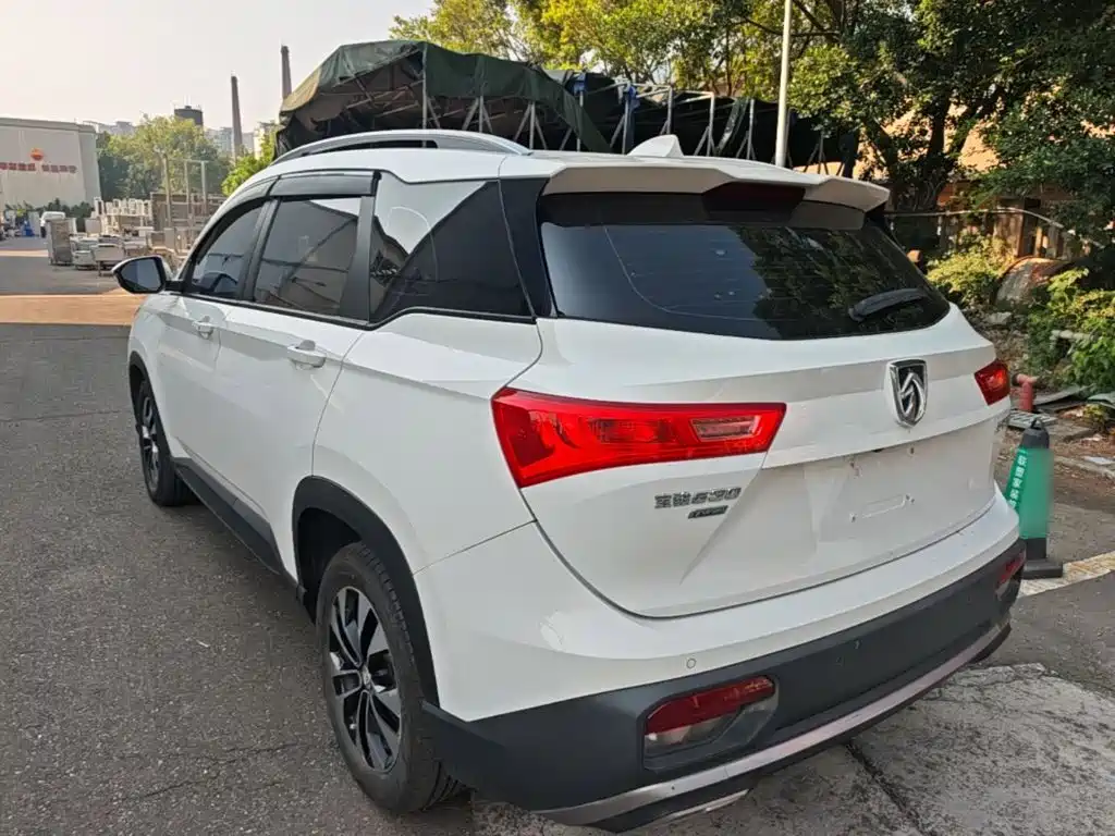 Baojun 530 2020 2020 1.5T CVT Premium Connect 5-seater