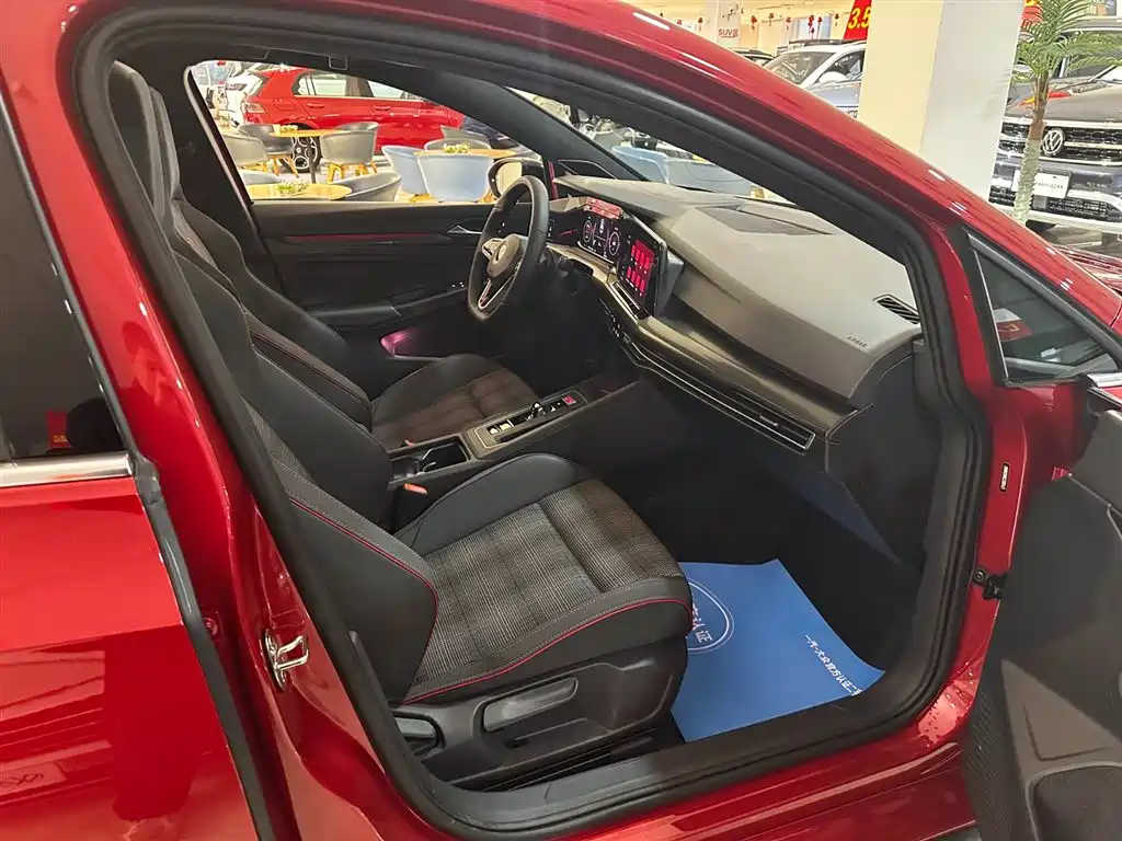 Volkswagen Golf GTI 2021 380TSI DSG GTI фото 29