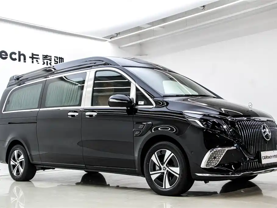 Mercedes-Benz Vito 2024 2.0T Business 7-Seater фото 3