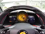 Фото 8 - Ferrari 812