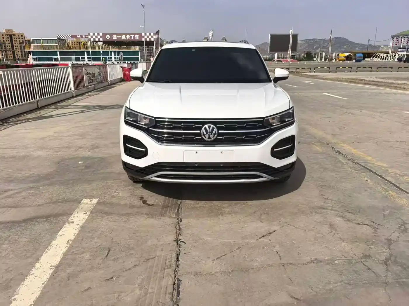 Volkswagen Tayron 2019 330TSI 2WD Luxury China VI фото 2