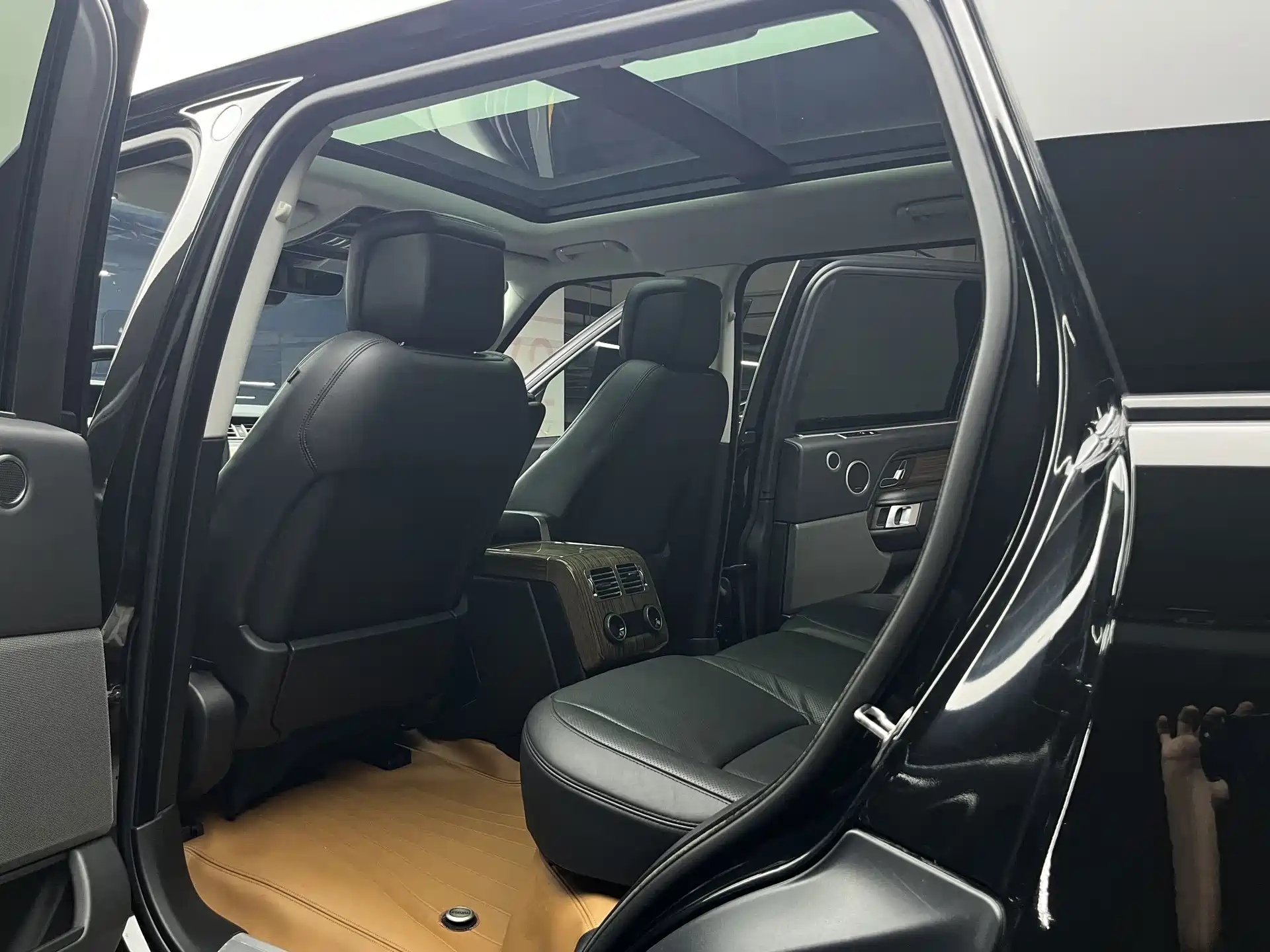 Фото 27 - Land Rover Range Rover