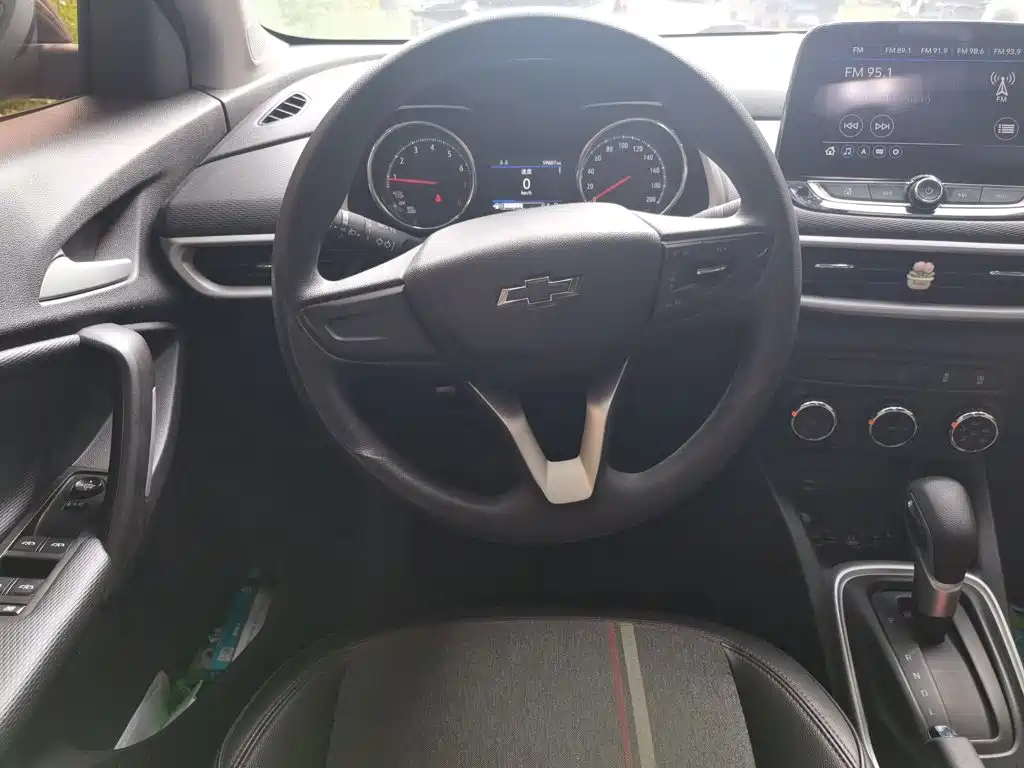 Chevrolet Trax 2020 2019 Redline 325T Auto Fun Edition China VI