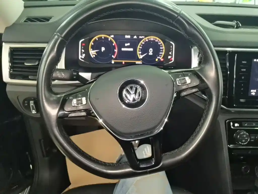 Фото 11 - Volkswagen Teramont