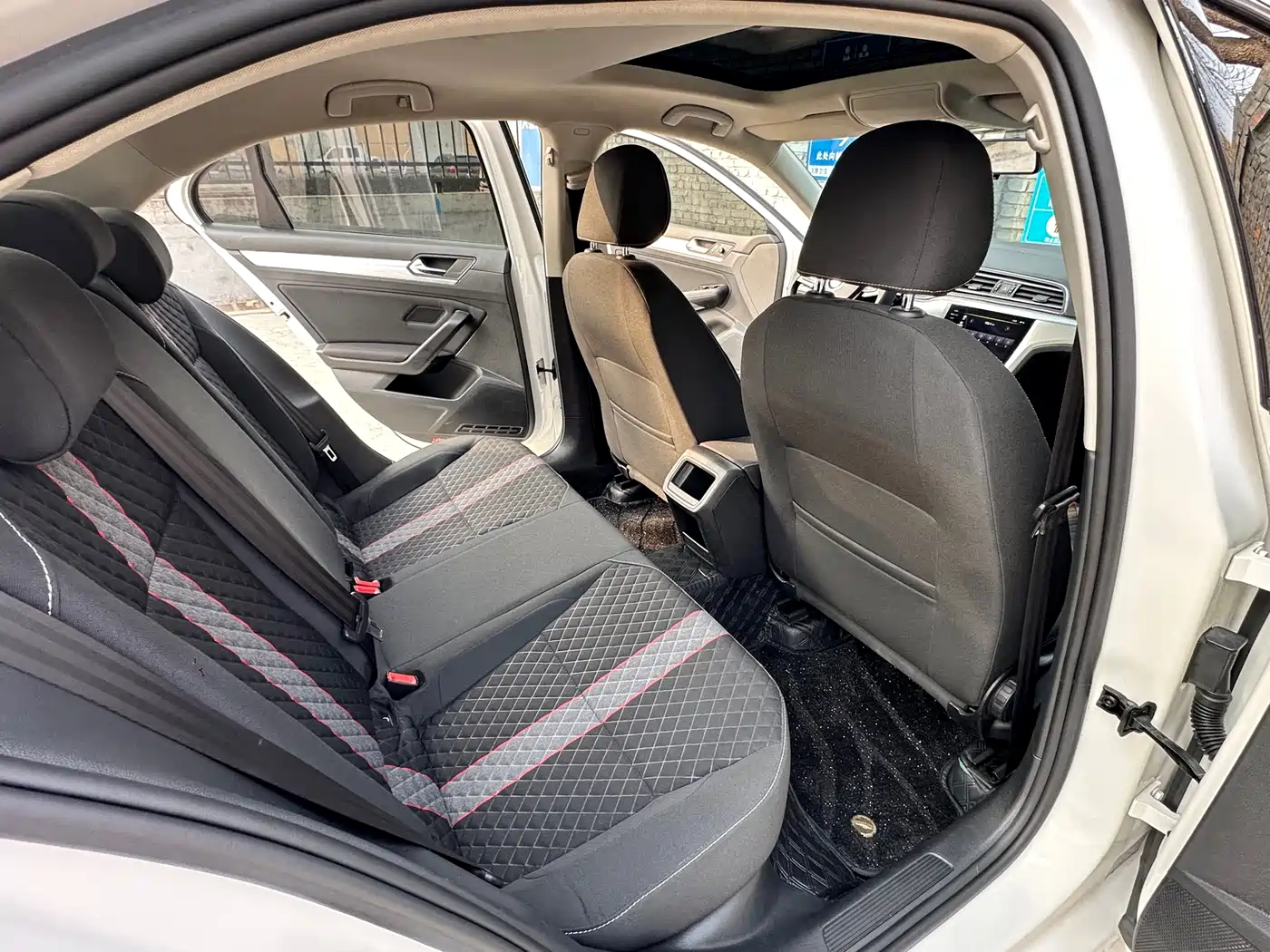 Volkswagen Lamando 2021 230TSI DSG Fashion Edition фото 8